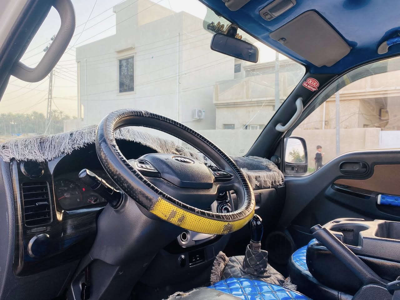 السلام عليكم كيا فحل للبيع 2018 كاملة كبل للشغل محورة 14  سنوية 28 تنتهي رقم بغداد غير متواجد على فيس  للاتصال / ***********
