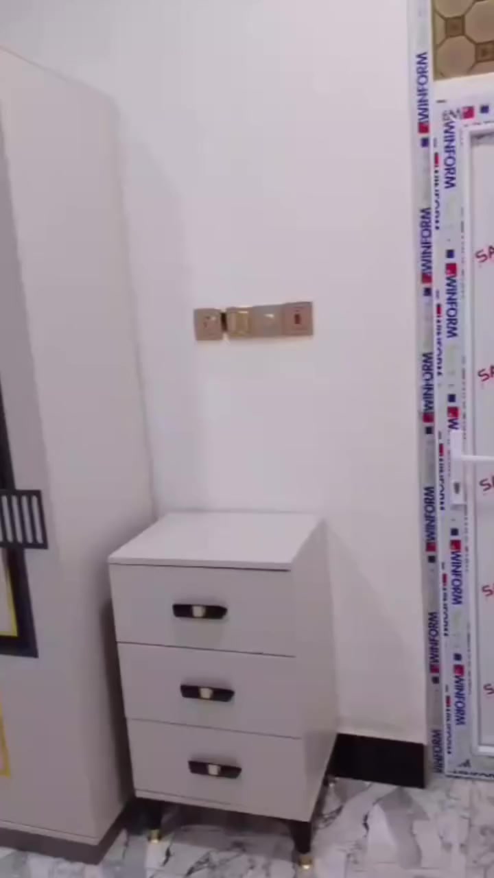 السلام عليكم غرفه تركيه اخت جديدة
سعر 850وبيه مجال  بسيط
*********** تواصل ع خط
