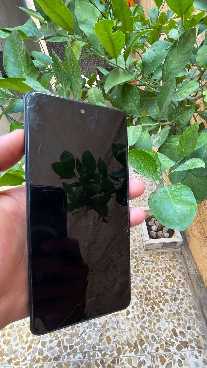 السلام عليكم 
موبايل TECNO POVA 5
ذاكره ٢٥٦
٢سيمكرت دبل
مبدل شاشه أصلي شرط 
لون نيلي💙
سعر250وبي مجال للطيبين
مكاني موصل 
التواصل خاص 
او الاتصال ***********وبي واتساب

