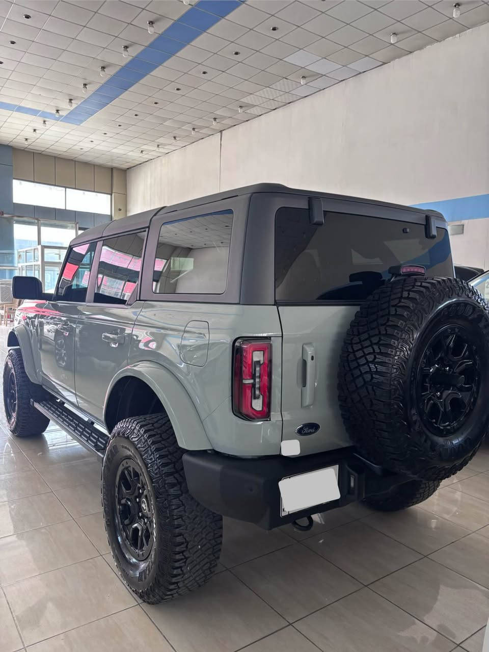 Ford Bronco 2024
مواسەفات outer banks
٣ دوگمەی فول مواسەفات
سەقف پلاستیک مەرغوب 
V6 مەکینە مەرغوب
21.000mi میل ڕۆیی یە
کوشین جلد و هیتەر و کارەبایی یە
شاشە گەورە 
لایت لید و زینۆن
دەبل ئەکسل
برێک بەسمە 
ڕادار
٥ کامیرە
کامیر 360*
زۆر مواسەفاتی دیکە…….
سەیارەکە ڕەقەمە 
بێ سبوغە و دوو دەرگای بیلاد گۆڕایە 
پێش و پشت کەپس
بۆ نرخ تەلەفۆن بکە 
***********
***********
شوێن/هەولێر أربيل, العراق
