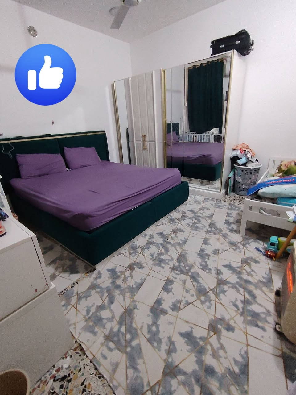 بيت للبيع ١٠٠متر واجهه ١٠ نزال ١٠مربع  سند ٢٥
٤غرف 
غرفه طابق أرضي
هول 
مطبخ 
ترك 
صحيات
الطابق الثاني ٣ غرف وصحيات
طابق ثالث بيتونه وسطح
بناء حديث العنوان الشعب الشارع العام مقابل بانزين خانه
سما بغداد للاستفسار اتصال ع رقم فقط للجادين
*********** ,
