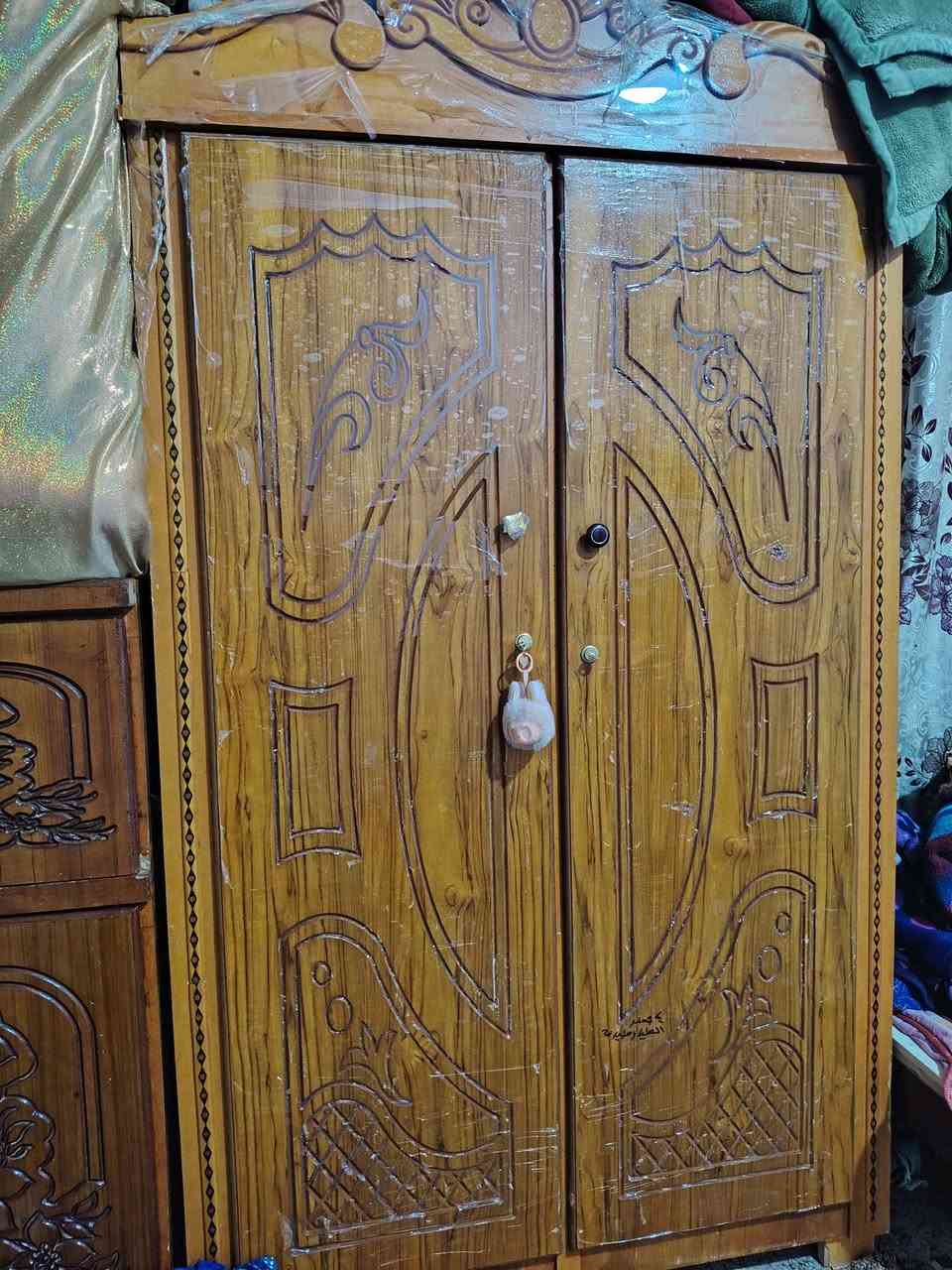 سلام عليكم كنتور تزكام للبيع بعده جديد ب١٢٥ وبي مجال والبوفيه ب١٠٠ مكان ناصريه ناحيه زدناويه مستعجل على بيعها الرقم ***********
