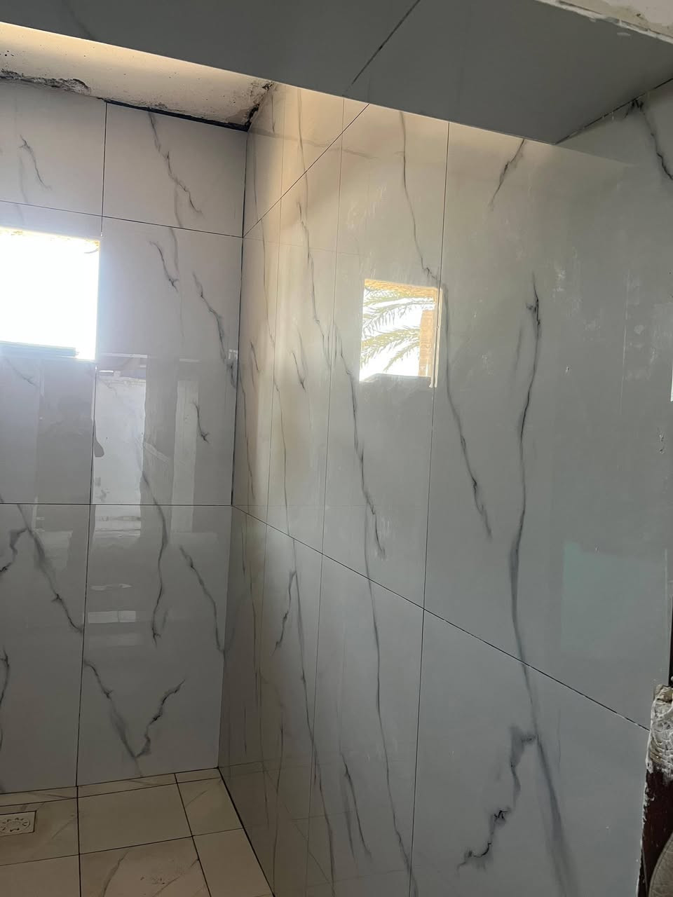 خلفيات سيراميك وبرسلين ومرمر شغل درجه اولا استفسار خبرني ***********
