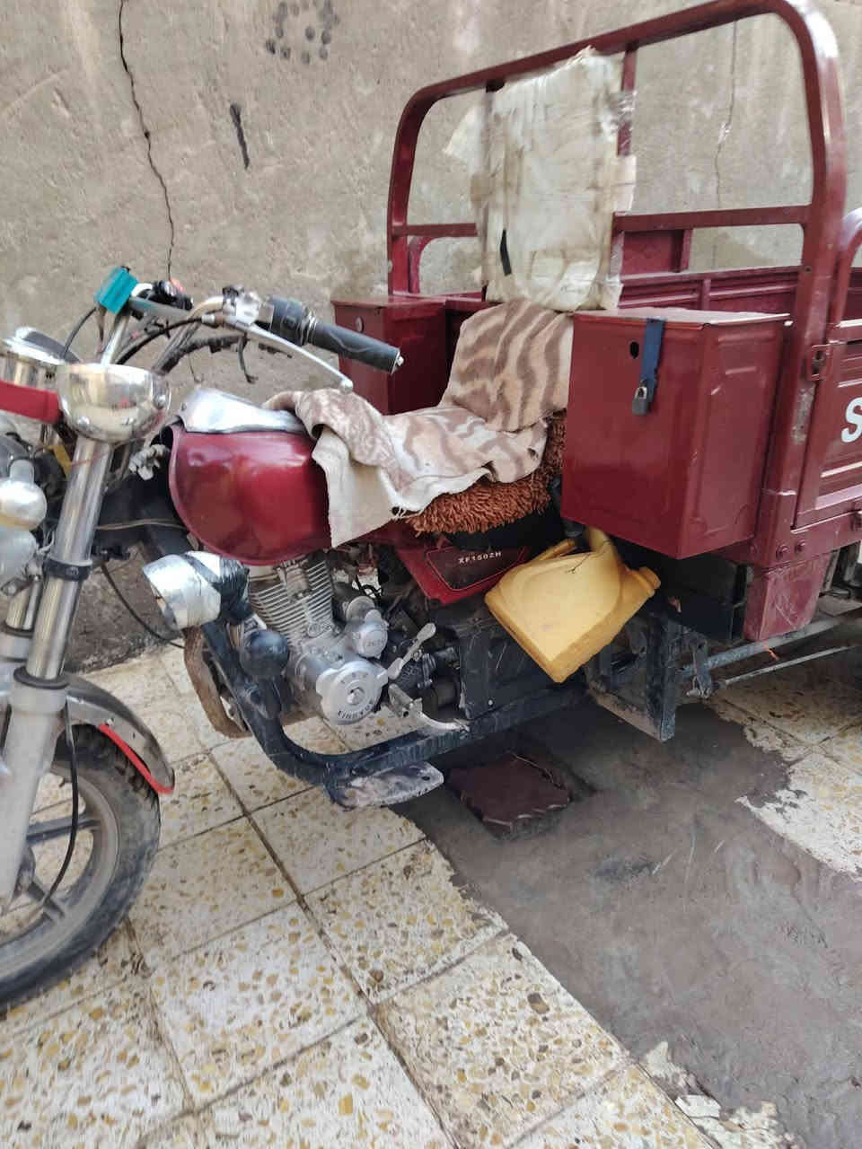 السلام عليكم ستوت 2015 تخم تايرات جديد كهربائيه كله شغاله محرك 2024 العنوان النجف  السعر 1200 وبيه مجال قليل ***********
