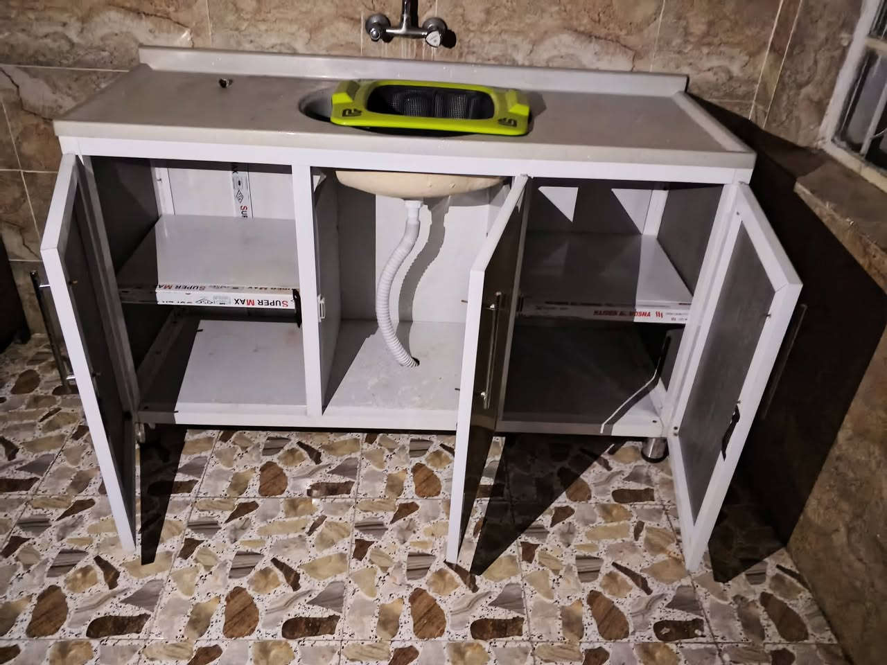 للبيع ب 90 الف
***********
