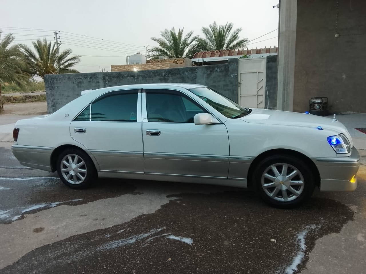 سلام عليكم تويوتا كروان 2003 كرستال اصل قرار 48 رقم كركوك مدفوع كمرك وضريبه باقي بس عل لوحات سياره مكفوله كفاله عامه 3 دكم كشنات جلد مكينه D4 الزغير كير ومكينه ستوني شادهن صار سبوع سياره جديده حيل السعر 115بيه مجال بصيط ترهم اذا يبقه عليه فلوس الشراي يتصل غير متواجد عل فيس الرقم ***********  مكاني نجف ناحيه الحريه
