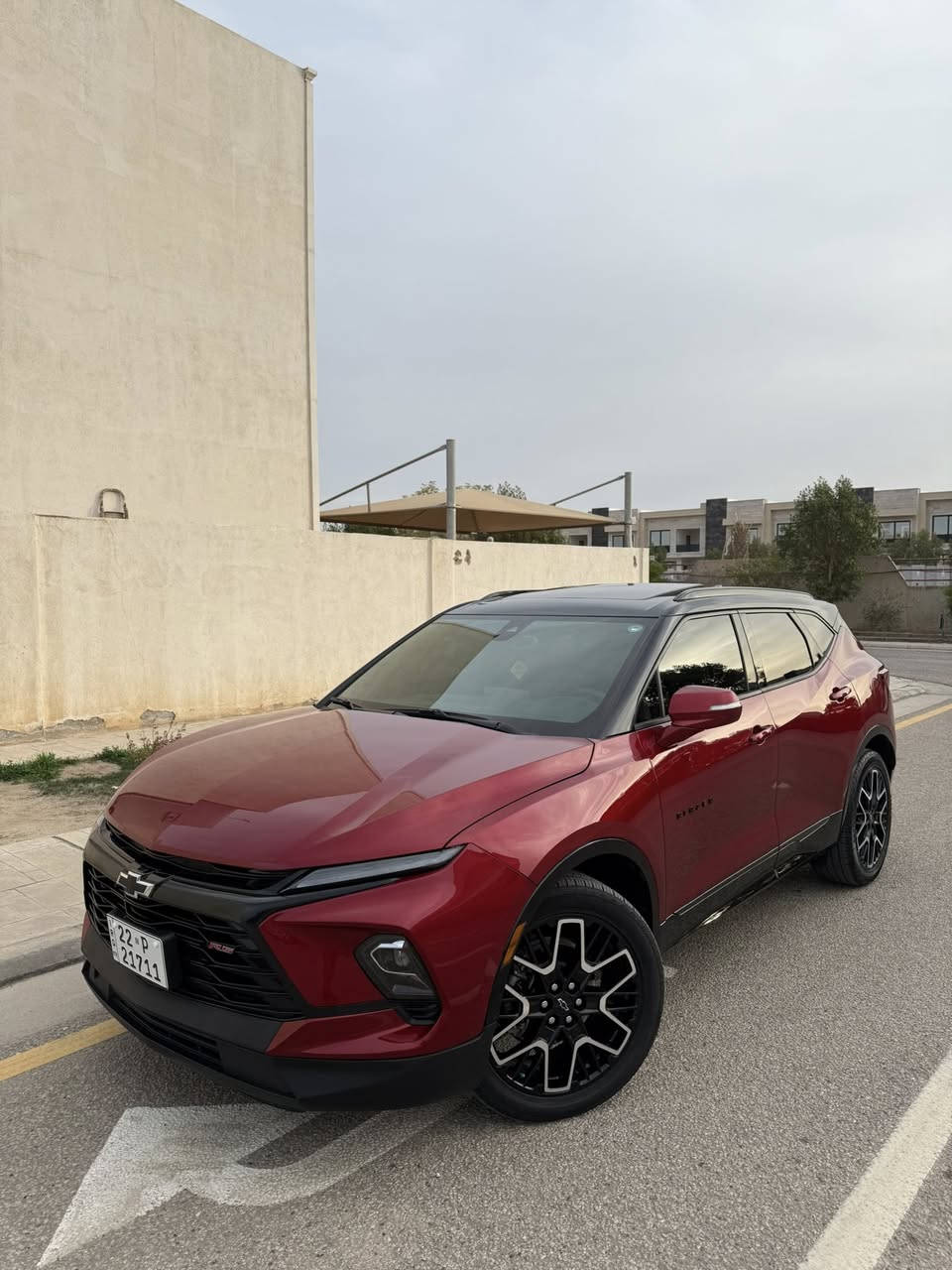 ‎السلام عليكم
CHEVROLET BLAZER RS 2024
شفرليت بلايزر RS السيارة كلش جديده جدآ  وأحلى من الصور 
رقم أربيل وبسمي تحويل وكاله وبيه موافقه تضليل من المرور أربيل بلسنويه 
حجم المحرك V6 سلندر (3.6L)
موديل 2024
  عداد المسافة 14 الف كيلو فقط
الضرر كما موضح بالصور
جملغين امامي مفتوح فقط 
سياره بدون صبغ شرط فحص سونار
المواصفات: RS فول فول مواصفات 
بانوراما توكر
فور ويل
بصمة تشغيل
بصمة أبواب
تشغيل عن بعد(Remote Start)
صندوق شفط كهربائي  
كشنات جلد
كشنات امامي تدفئة+ تبريد 
كشنات خلفي تدفئة 
استيرن تدفئة
دشبول ديجيتال
شاحن موبايل Wireless 
رادار امامي (تحديد مسار) 
رادار جانبي (نقاط عمياء)
رادار خلفي (تحذير من الاصطدام) 
شاشة كبيرة لمس
كاميرا 
رادار 360
حساسات خلفية+ كاميرا 4k
‏Android Auto
‏Apple Car Play
مانع انزلاق+ABS
منافذ AUX+USB
‏Auto Start
‏Auto Stop
مثبت سرعة
تحكمات استيرن 
هاند بريك بصمة
وبقية المواصفات المعروفة
مكان السياره كربلاء 
السعر 275 وبي مجال بسيط 
***********
***********
