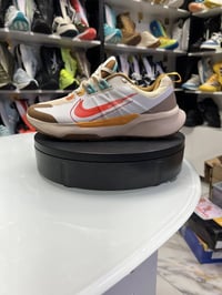 قياس 42 ونص 27 سنتم  الكللللللل   للحجز 07709785676  العنوان بغداد أبو...