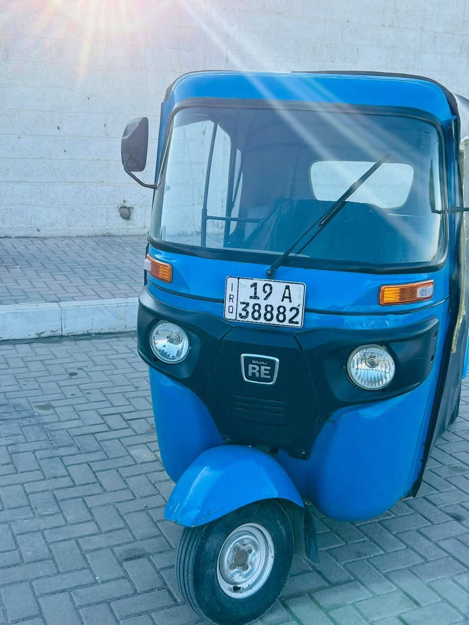 السلام عليكم
تكتك للبيع موديل 2021 شهر 8 رقم كربلاء انكليزي بأسمي 
مصفره غرامات توني شاد زوج تاير جبلي اصلي وسلف جديد 
مكينة ابلاد على وضع الشركة ماعده زنجيل فقط تكتك نضيفه على ايدي 
مكاني كربلاء 

لتواصل 
*********** 

***********
