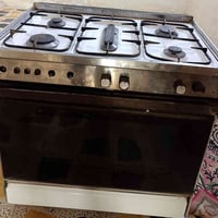 طباخ • نضيف • شغال