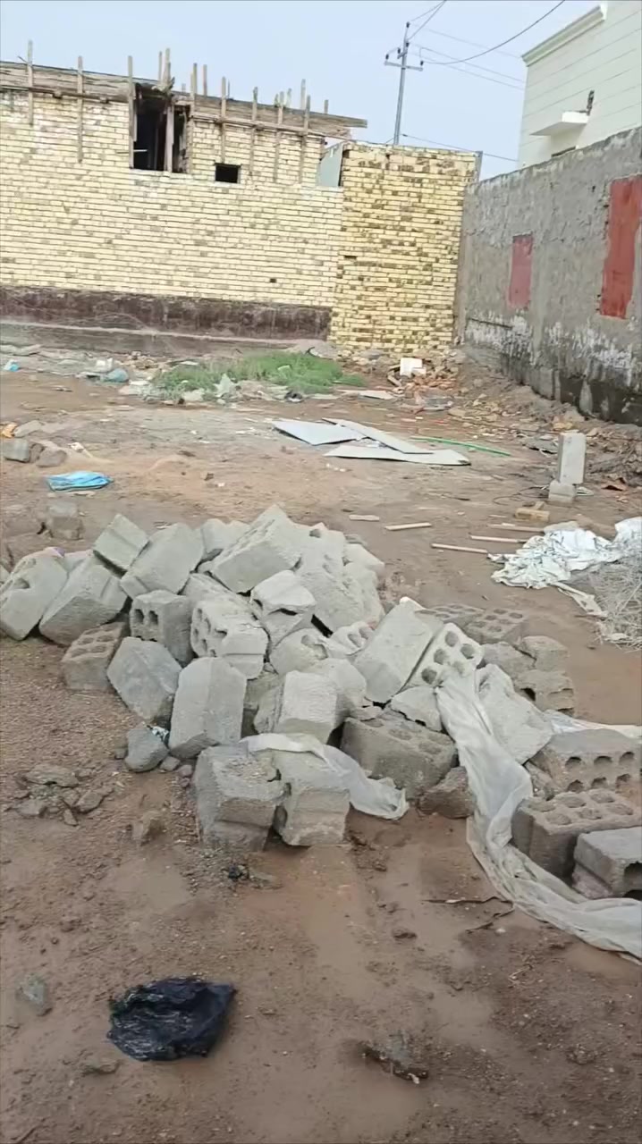 المساحه 200 متر 
واجهه 10
الموقع ام الخيل الحي الثقافي بداية المنطقة 
طابو زراعي سند 25 
مسيجه مرقم بلدية 
السعر 58 مع المجال 
للاستفسار الاتصال على الارقام ***********
***********
أبو سجاد للعقار 
للاستفسار مراجعه مكتب الساقي للعقار
 حي الجامعه قرب شارع 20
