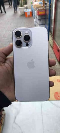 ايفون 16 برو ماكس • ٢٥٦ • تيتانيوم صحراوي