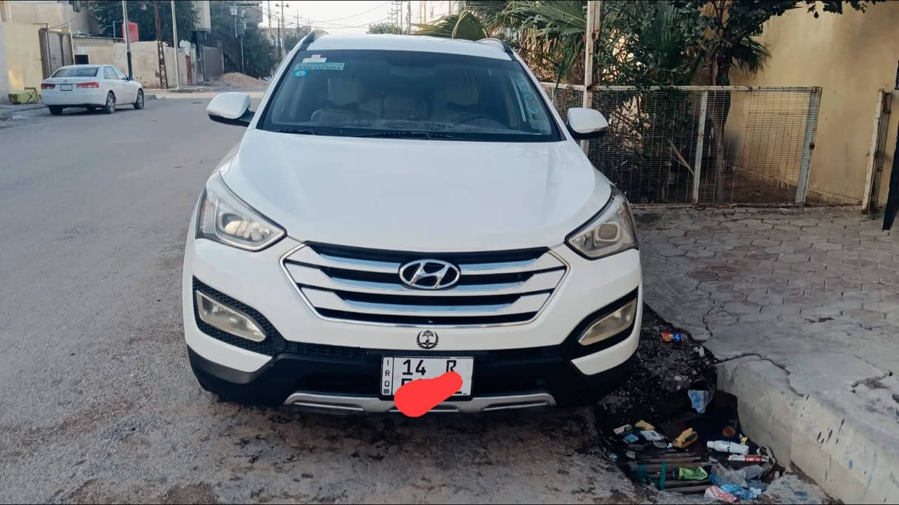 السلام عليكم سيارة سنتافي ٢٠١٥خليجي فول من عدة التنتة بيهة بس جاملغ مصبوغ الامامي بدون ضرر محرك٦ ستندر رقمها بصرة تحويل ثاني يوم حدادية فول تخم تاير كير ومحرك الرقم ***********
