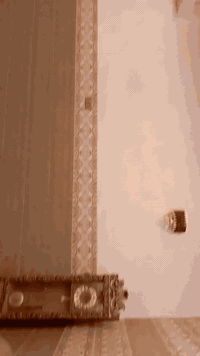 سلام عليكم بيت 100مترة مربع واجه 8 نزال 12 يحتوي على أربع غرف استقبال حاولي مطبخ حمامات 3 بناء حديث درجة اولى موقعة خلف سوق الصغير سعرة 165وبي مجال للشراي رقمي ***********
