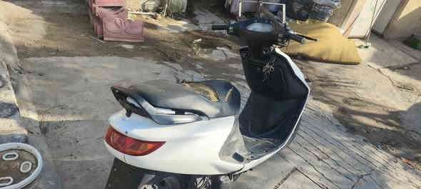 السلام عليكم
فراشه للبيع كامله 
سلف هندر الدراجه خير من الله 
مابيه نقص راس لايت موجود 
دبلات باتري تايرات جدد مكينه مفتوحه تجفيت درجه اولى مكاني نادر مركز 
***********
