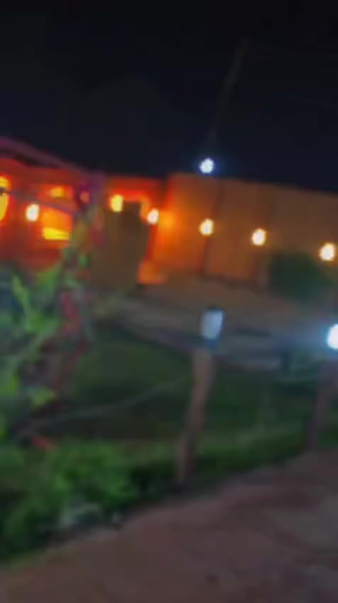 مزرعه  في المدائن في المنطقه التويثة مطله ع نهر دجله اجواء جدا جميله ومزرعه كامله من كلشي متوفره اتصال ***********
