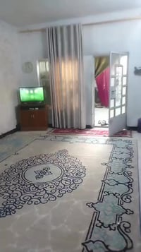 بيت للبيع طابق ونصف  المساحة ٨٠ متر الواجهة ٤ النزال ٢٠  العبيدي الشهد...