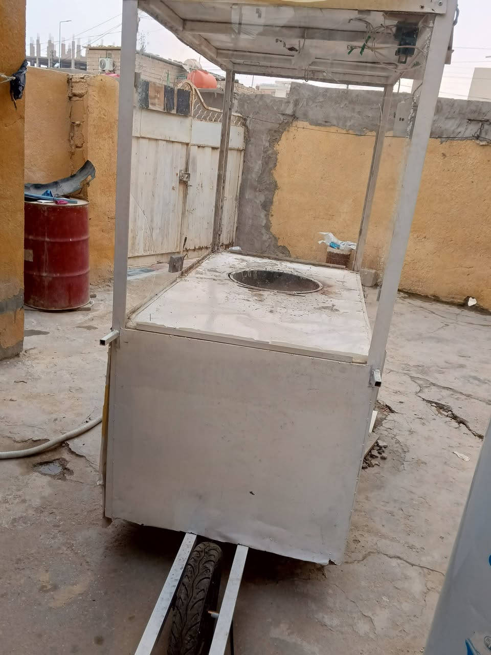 عريانه مآل دهينه البيع السعر 250 وبيه مجال***********
