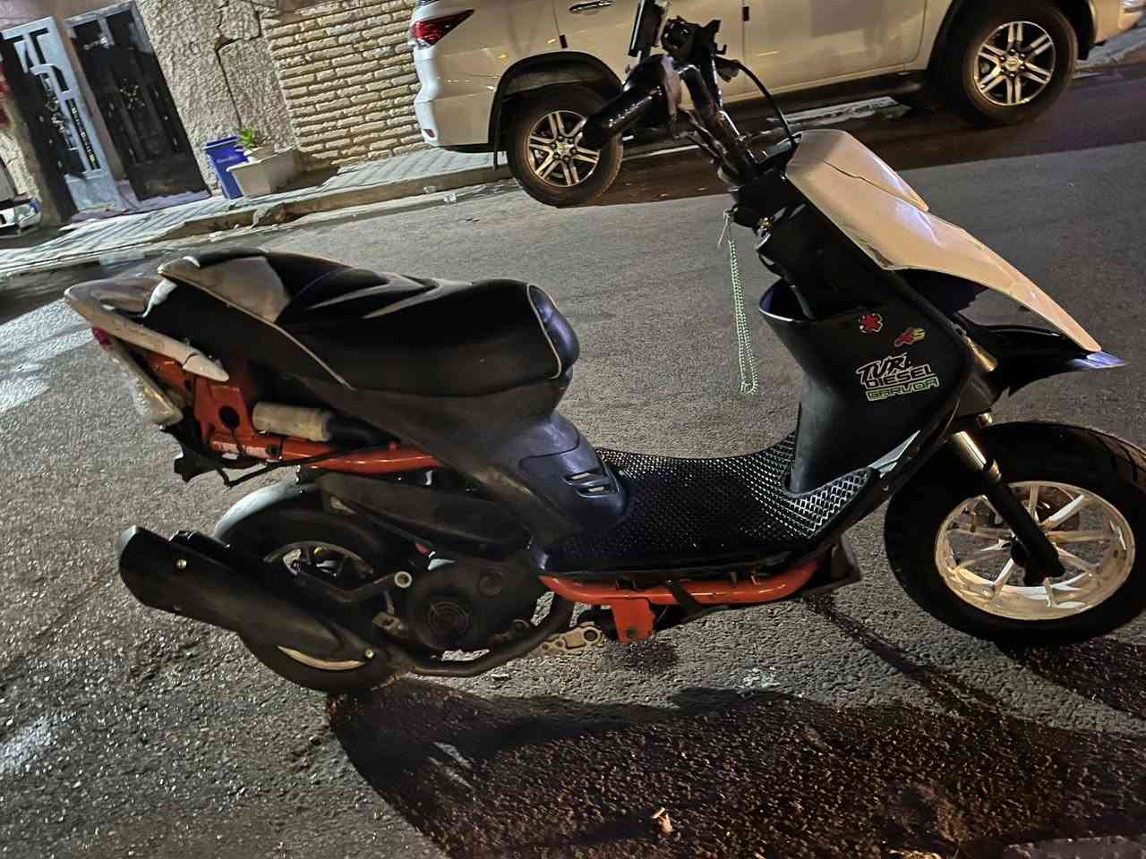 سلام عليكم عدله للبيع دراجه بوشته 55 كلجات رياضه قطره مال دهن رياضي شيال رياضي دبل خلفي رياضي وياله زوج دراجه مزوده من كلشي شلعه ومعدل مكينه خرسه مكاني بغداد العطيفيه رقمي *********** متواجد 24 ساعه سعره 450 وبيه مجال
