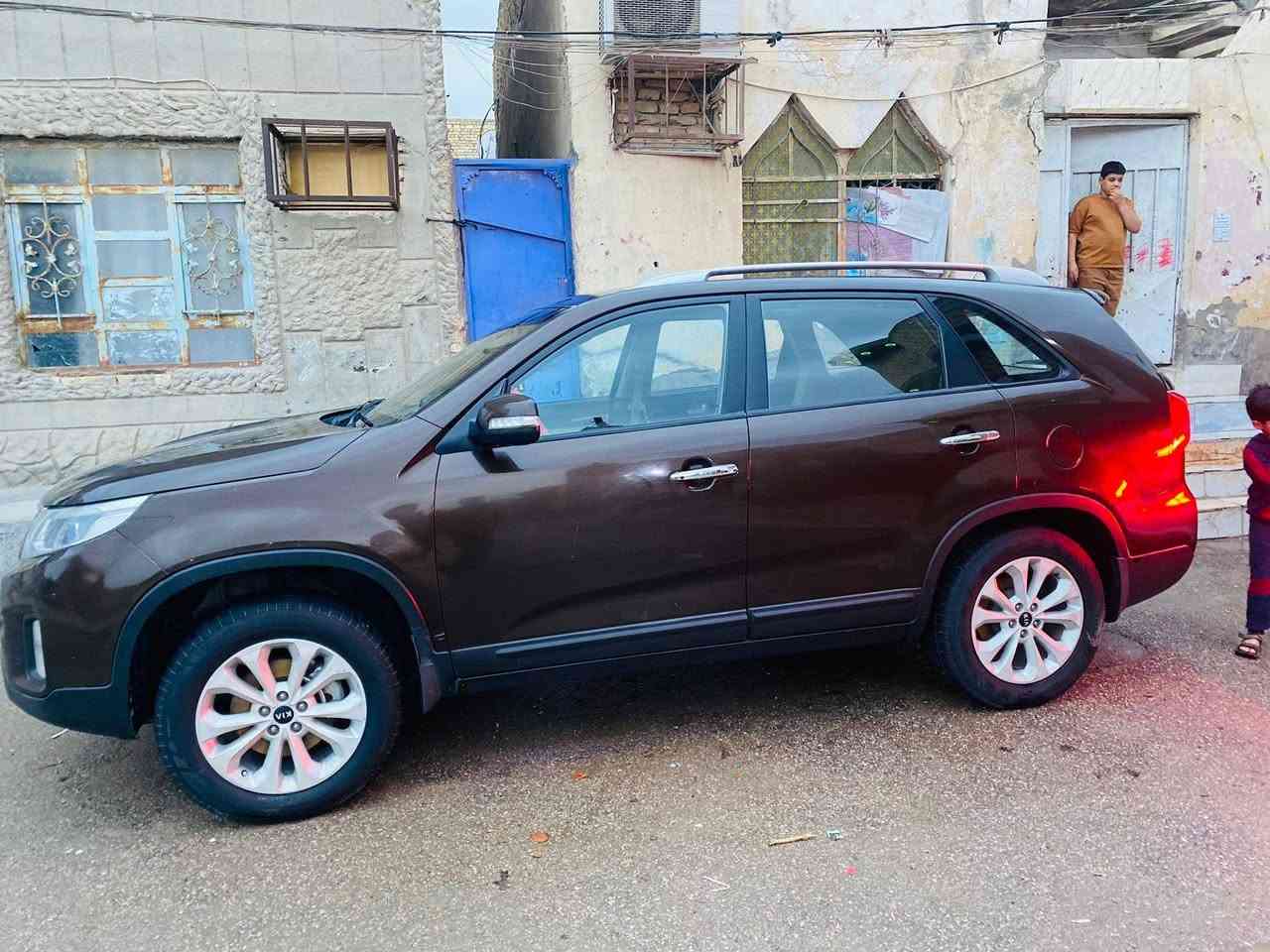 سورنتو خليجي 15 سبعه راكب مكينه اربعه نصف فول مكان الناصريه مركز سعر 155وبيهه مجال ترهم مراوس للاستفسار *********** الرقم الثاني ***********
