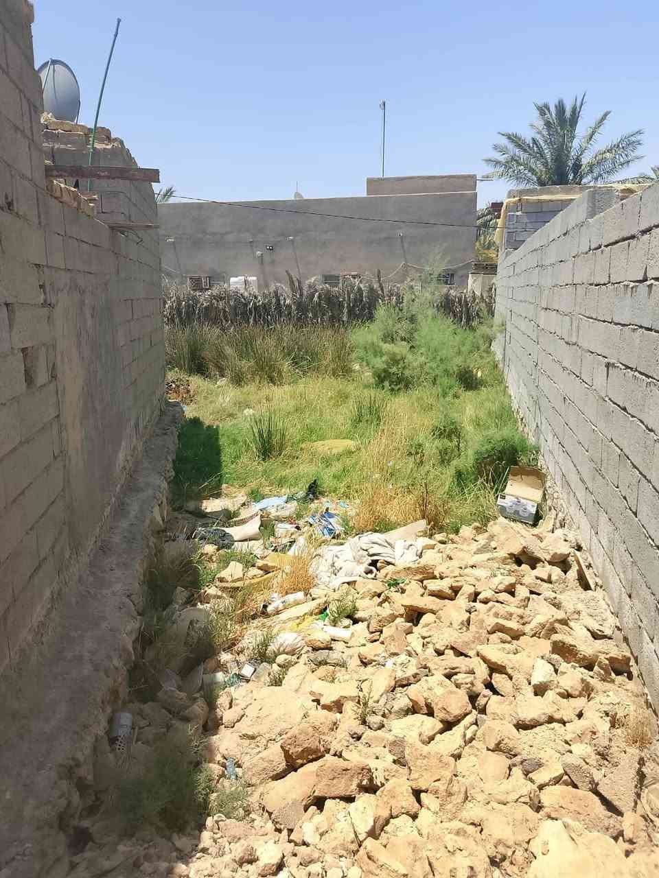 قطعة 100 متر مربع من غير الممر
قرار محكمة سند 25 طابو زراعي 
ورة جامعة المثنى حي الجامعة 
السعر 8مليون ترهم نقد وقصاد 
***********
