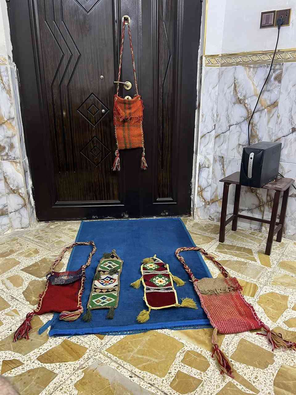 انتيكات قديمه جدا نحاس واثريات 
مزاد لحد ساعه 12 ليلا
ينفتح المزاد ب 25 الف 
زاده الله من زاد


**إذا كنت صاحب هذا الإعلان وتريد حذفه لأي سبب، رجاءا أرسل رسالة إلى الدعم الفني**