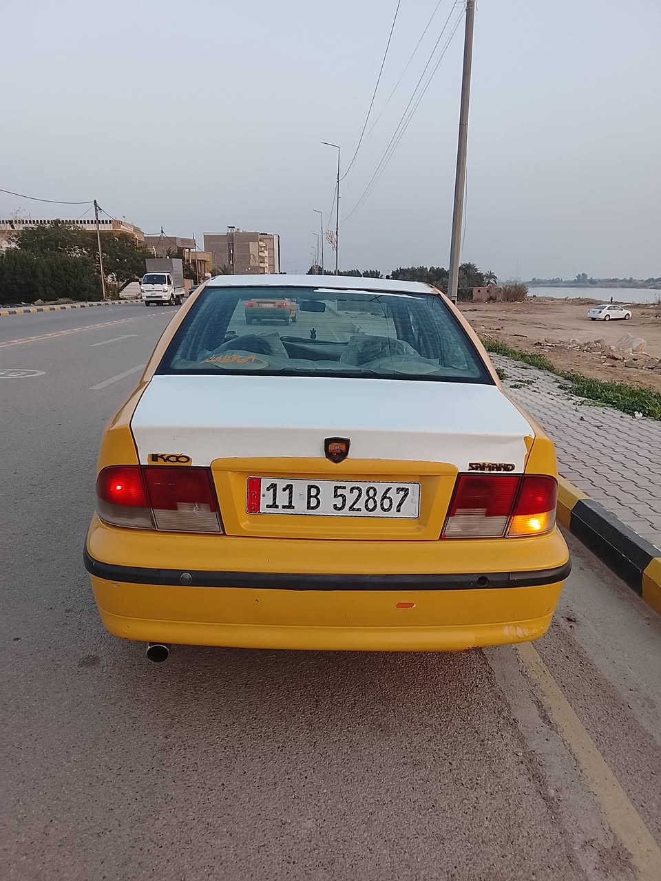 إسلام عليكم
سمند موديل 11 
رقم بغداد نكليزي بسمي ولا ألف عليها من كلشي مصفرة 
السيارة كير ومكينة كفالة 
قبل سبوعين حدادية خلفي  أمامي كلا جديد تخم تاير ويالة
الحجم 14 جديد 
عينة وصينيه وبوربرن جديد 
السيارة 
بيها رشات صبغ الجمالية 
السيارة احلا من الصور وترايك 
وين ما يعجبك السيارة ناعمة جداً 
السعر 37 وبيها مجال حك جية 
العنوان كوت مركز المدينة 
***********
