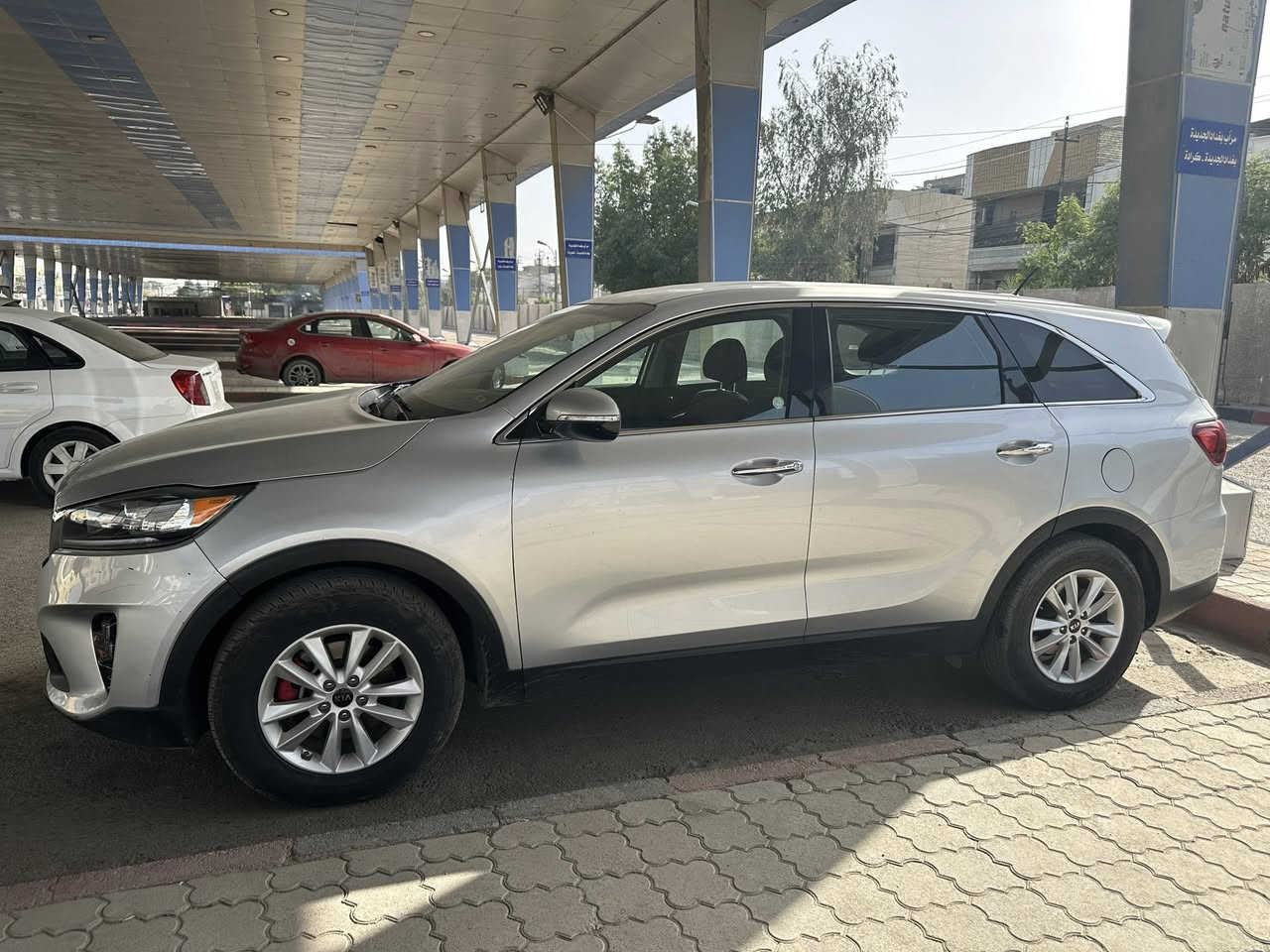 سورنتو موديل ٢٠ وارد امريكي حادث باب السائق والباب الخلفي تبديل ابواب بلادية  رقم بغداد باسمي  ٦ سلندر ٧ راكب سيارة جاهزة بدون نقص سعر 21 الف دولار مكاني بغداد ***********
