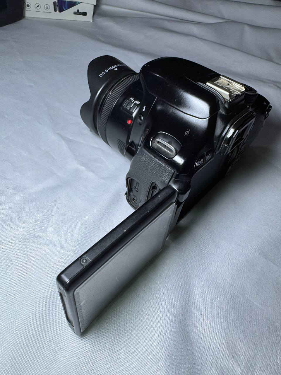 السلام عليكم كاميرا كانون 600D نظيفة وشغالة خاليه من اي خلل مع زوم 50mm وزوم75/300mm وگرب وجهاز تحكم ريمونت و4 بطاريات وشاحنتين واحدة سوني و واحدة كانون وحزام كتف وحافظة جلاتين ونك مايك عدد 2 العنوان البصرة شط العرب السعر 500 الف


**إذا كنت صاحب هذا الإعلان وتريد حذفه لأي سبب، رجاءا أرسل رسالة إلى الدعم الفني**