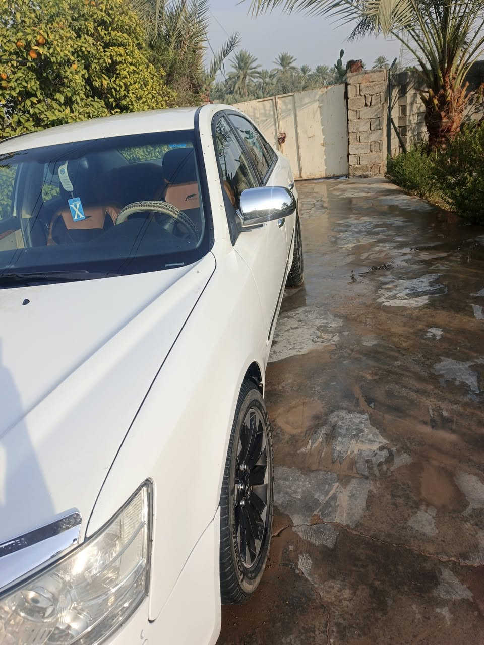 السلام عليكم
هيونداي سوناتا رقم بغداد وارد خليجي 2009 
لون ابيض محرك 2400 المرغوب 
تبريد ثلج ❄ مكان بغداد التاجي 
سعر (120)  وبيهة مجال قليل
رقم صاحب السياره 
(***********) بي وتساب
