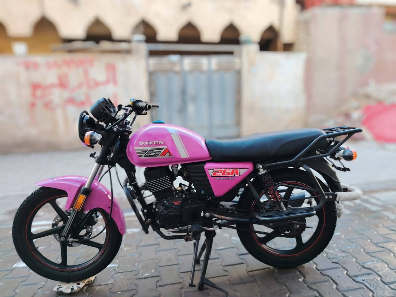 دايون نفخ 
موديل 23
محرك 150
اوراق اصولي
دراجه حلوه ونضيفه ماناقصها شي 
1400 وبيه مجال 
***********
