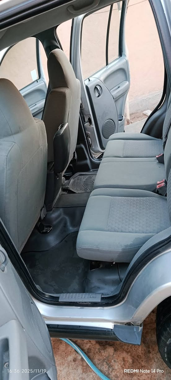 جيب ليبرتي 2007 بدون صبغ بدون بارد كير ومحرك برشط سنوي جديد رقم جديد ده فتر بنزين بي سعر 97
رقم موبايل ***********#*********** كركوك, العراق
