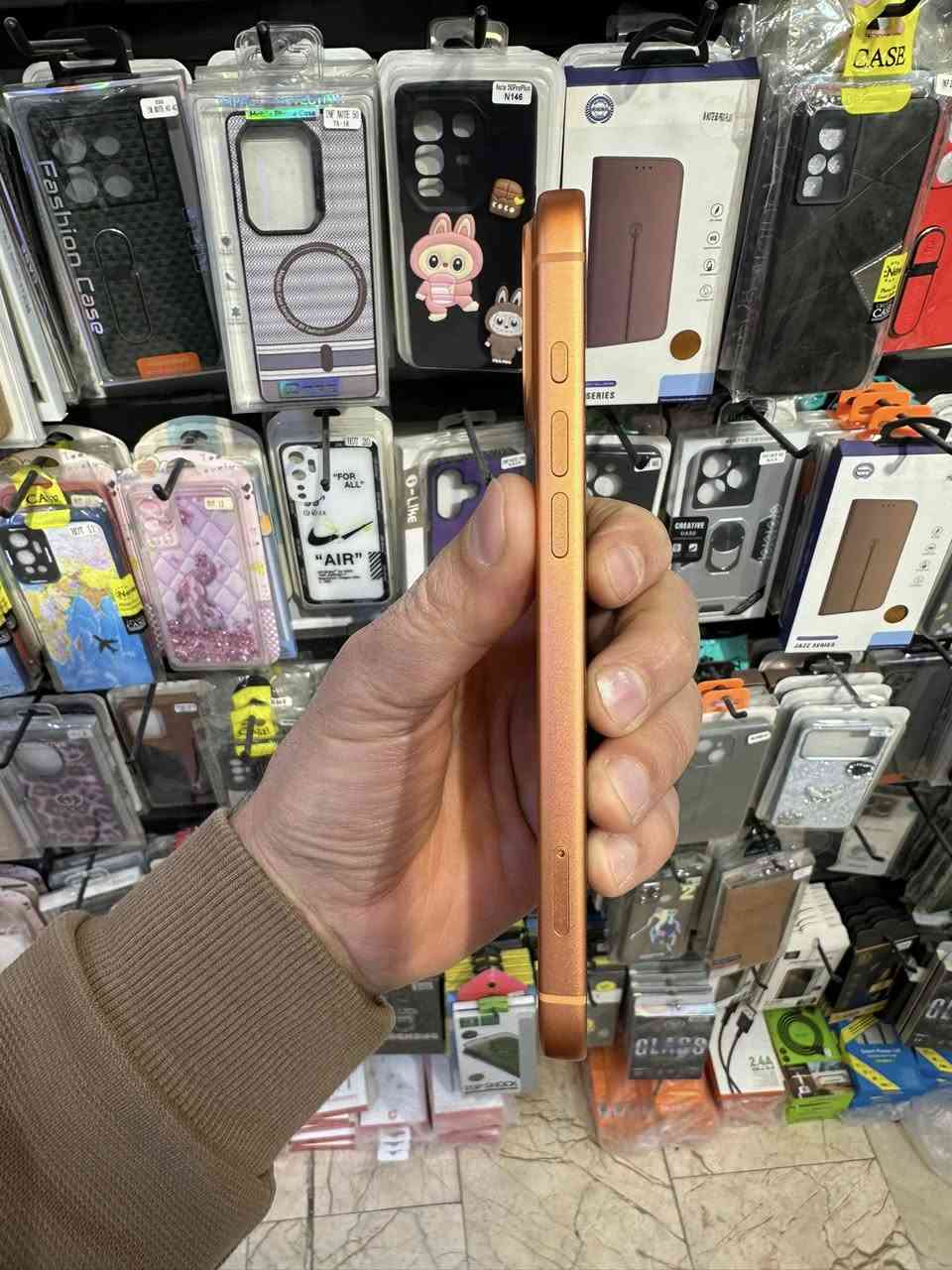 السلام عليكم
Iphone 17 pro max 256GB
دبل سيم كارت
نظافة ‎%‎
بطارية 100 مشحون 55 مرة
باكيت وكيبل أصلي
مستعمل 3 أشهر
مكفول من التصليح ومن أي خلل
السعر مليونين و50
مكاني بغداد العامرية
***********
لا يوجد توصيل
