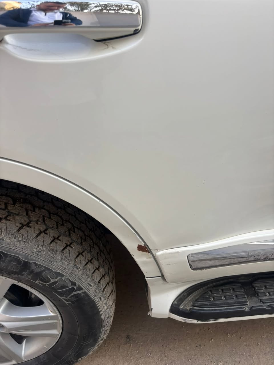 بسم الله 
لاندكورز. V8. 2013. سياره جاهزه من كلشي 
مثل ماموضحه بل صور. 
سعرها 36000.الف وبيها مجال بصيط
للتواصل.  ***********
***********   اتصال او واتساب.  
مكلف بل نشر
