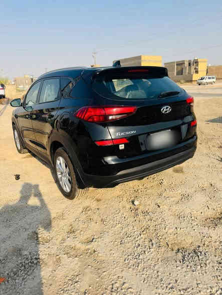 سياره توسان موديل 2012
وارد امريكي 
حداثه بنيد وجمالغ بارد
السياره بصمه 
رقم بغداد باسمي
كير مكينه مكفول
السعر 155 وبيه مجال 
للتواصل 
***********
