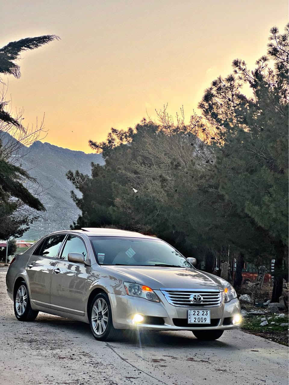 بەناوی خوای گەورە 

بڕاوە بڕاوە.  
ئەڤەلۆن بۆ فرۆشتن 
ڕەنگی جکولیاتی
مۆدیل ٢٠٠٨ 
سەیارەکە خلیجیە 
ناوزەردە  ــ. بەسمەیە  ـــ  کوشن خەزن 
سەیارەکە تا بلێی جوانە 
مالی دۆستە سەیەرەکە 
کامل مەسرەڤ کراوە. 
کارەبای بەشەرت 
گیر و مەکینە بەشەرت بورخی بانەدراوە 
بریکی بەستراوە سەیارەکە توند و تۆلە 
هەر خەلەلی ٢٠٠$. ببرە بە شەرت ئەی ڤرۆشم 
هەر چوار تایەی لۆکی لەژیرە
گەرمی و تەبریت بەشەرت 
 
تکایە گەر مشتەری تیل بکە    ☎️*********** رانية, السليمانية
