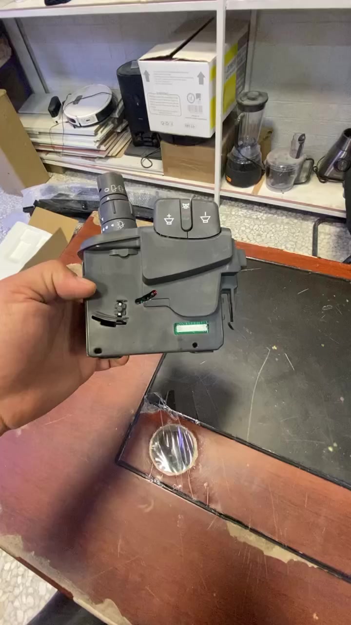 سلام عليكم تحكم ماسحات ومسجل صوت جديد لك قيم واخذ لسياره رينو كليو


**إذا كنت صاحب هذا الإعلان وتريد حذفه لأي سبب، رجاءا أرسل رسالة إلى الدعم الفني**