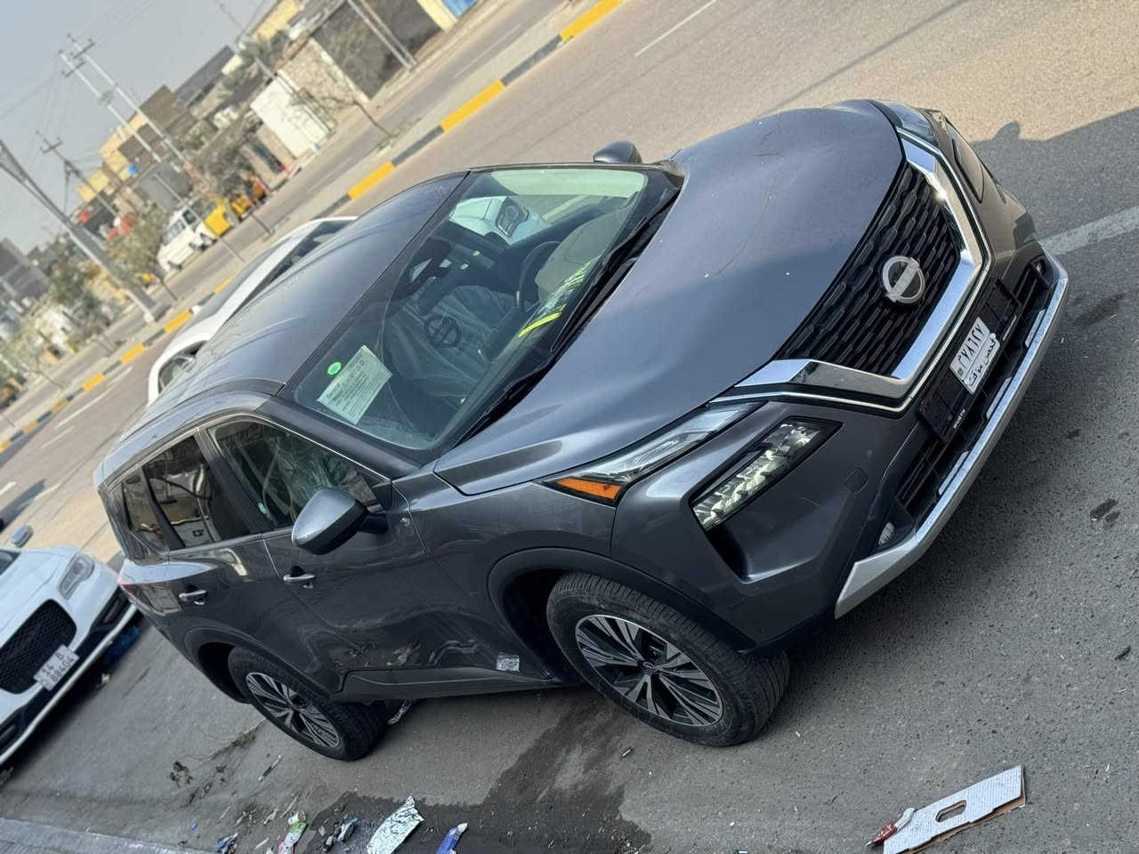 يالله 
إسلام عليكم 
نيسان روج ٢٠٢٣ 
بدون رقم منفيس بسمي 
حادثه مثل ما واضح بلصور وبيهه كتاب فحص 
ماشيه ٤٠ 
السعر ١٢٠ 
مكاني البصره القبله 
***********
