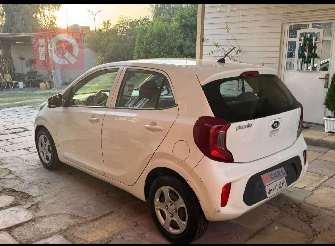كيا بيكانتو موديل 2018 لون ابيض للبيع مستخدم
المواصفات 
​سعة المحرك: 1.2 لتر 
​عدد السلندرات: 4 سلندر.
​كير: أوتوماتيك.
​المواصفات: خليجية.
​ ماشية : 48,000 كم.
رقم أربيل سنوية منتهية
وكالة
بيها 3 قطع مصبوغة
مكينة تبريد شغال ممتاز 
داخل نظيف 
السعر  95 ورقة وبيها مجال بسيط
عنواني بغداد قادسية 
رقم هاتف *********** بي واتس اب
