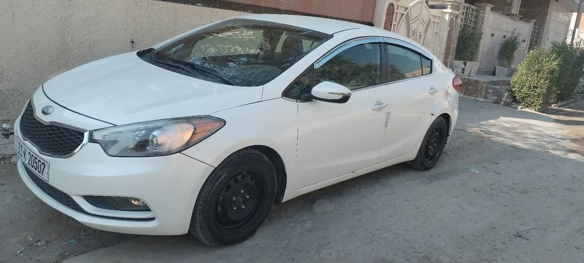 السلام عليكم فورتي ١٤ وارد امريكي نص فول رقم بغداد باسمي تحويل ثاني يوم محرك ١٨٠٠ جي دي اي وجاملغات والبنيد مبدلات نفس لون وباقي جاهزه رقمي *********** يوجد واتساب السعر ١٠٥ مكان جميله
