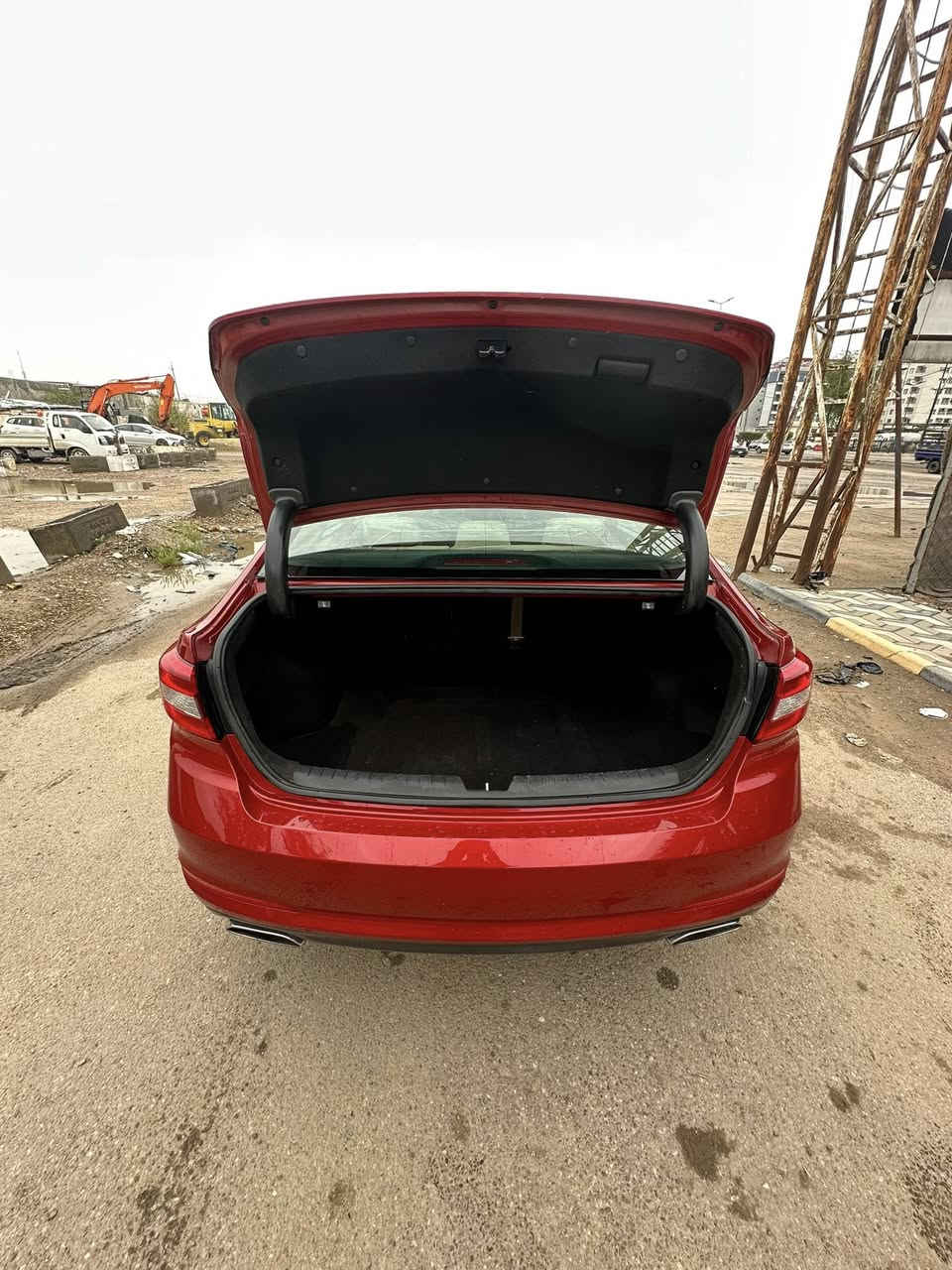 السلام عليكم هونداي سوناتا 2017 وارد أمريكي 🇺🇸
السياره ضرر بسيط جدآ المصد الأمامي فقط مع بارد بسيط 

ماشيه 60 وقابل للزياده 

سعر السياره 127$ بيهة مجال بسيط 

رقم الهاتف ***********

مكان بغداد
