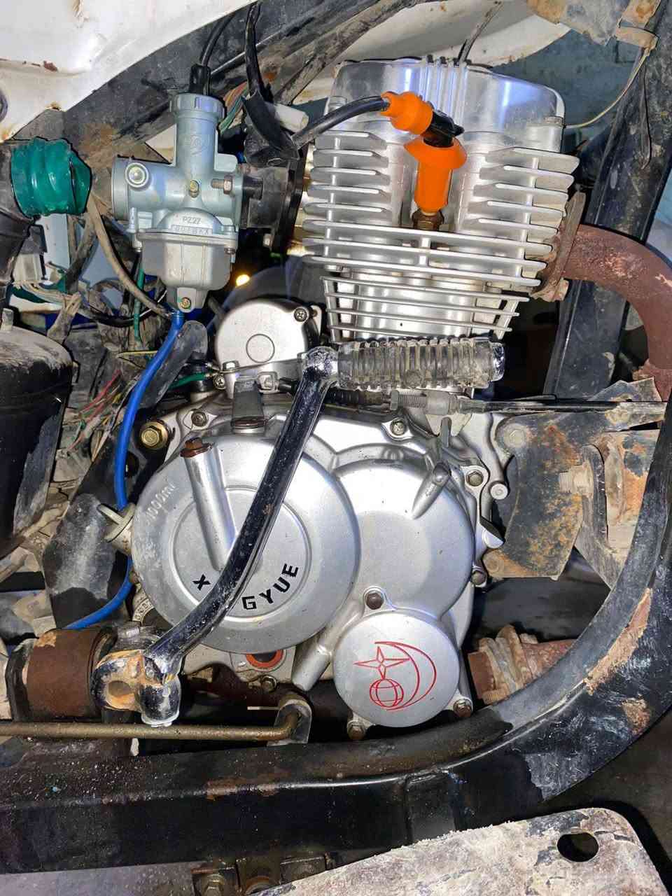 السلام عليكم ستوتة2021 شوفة عينك محرك ما مفتوح وكلجات يشكن الكاعه الستوته مرقم السعر1500 وبيه مجال رقمي*********** مكاني بغداد البياع  الموشراي لا يتواصل
