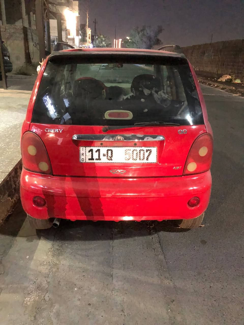 السلام عليكم 
كيو كيو للبيع 2012
رقم مميز 
السياره جاهزه من كل شي 
هزه جديده وسنويه جديده وباسمي 
السعر 77$
العنوان بغداد 
الهاتف ***********
