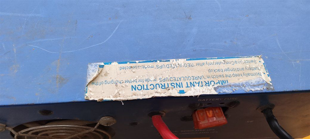 عاكسه ماكس للبيع 4امبير نظيفه على الفحص مكاني بغداد بسعر 125وبيها مجال للاستفسار ***********
