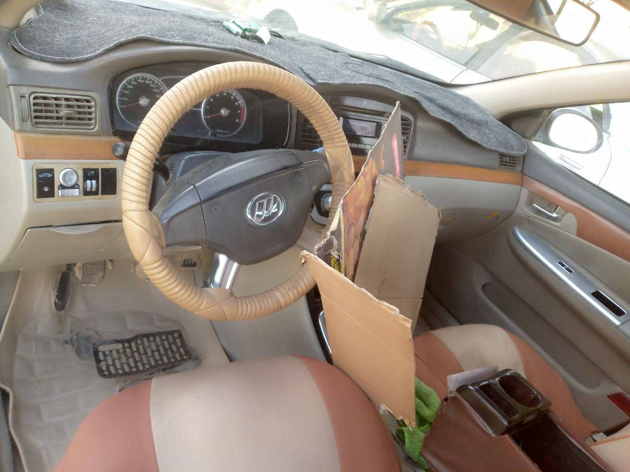 السلام عليكم ورحمة الله وبركاته
سياره ليفان للبيع نضيفهه مديل 13سياره جاهزه تبريد شقال كير ومكينه خير من الله 
المكان ناصريه غراف 

السعر خاص متوفر واتساب ***********
