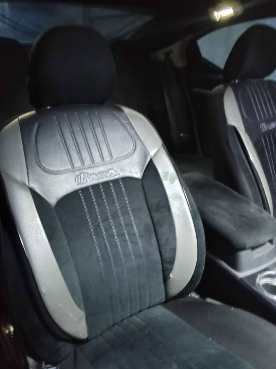 دودج جارجر 2010 رقم نينوى كابون بانزين كير ومحرك شرط صبغ قطعتين السيارة نضيفة مال جناي مو مال خط تخم تاير باتري جديد السعر 110  موبايل للتواصل *********** مكلف بلنشر
