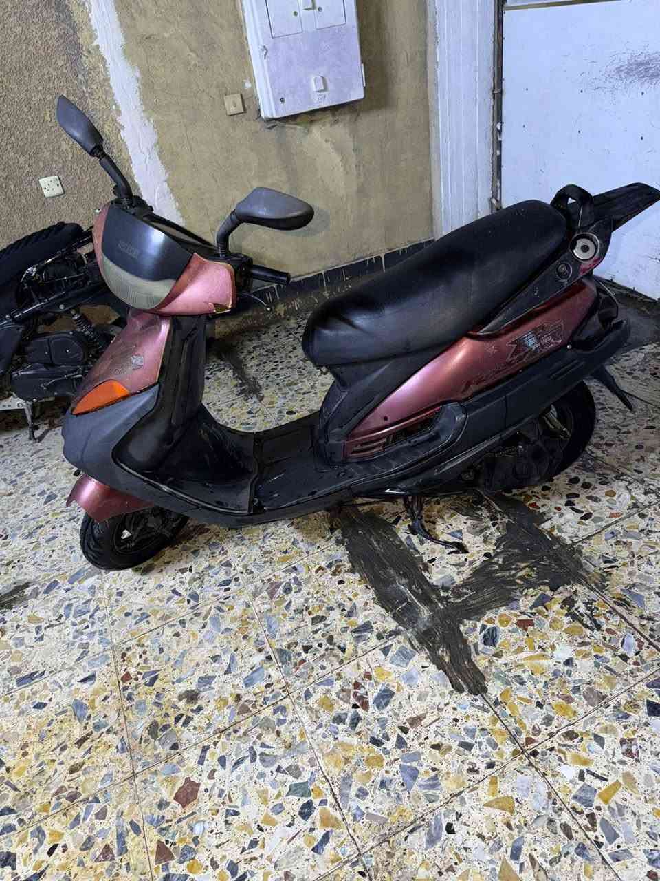 دراجه للبيع سلف كامله ونضيفه مفوله كلش سعرها 210 نهايتها العنوان بغداد مدينه الصدر الاورفلي الاستفسار اتصل على هذا الرقم ***********
