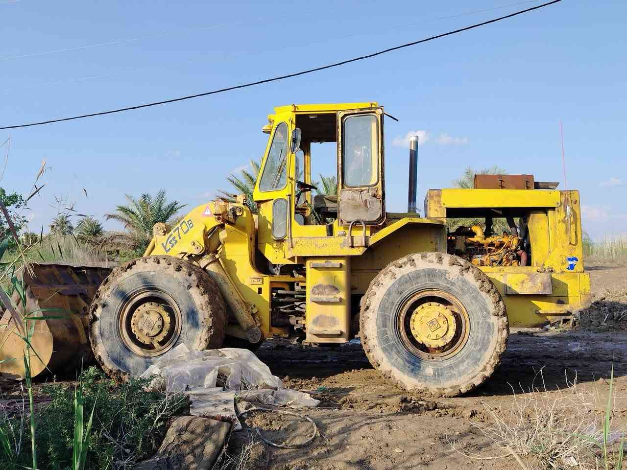 سلام عليكم شفل كاوسكي حجم 70موديل 81 رقم صدامي بغداد تريد تحويل او وكاله 
كير اكسل محرك  خير من الله  تايرات نص عمر حجم 80//// ***********////***********
