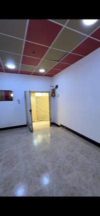 الطويسة • مشتمل أرضي • ٢ غرف