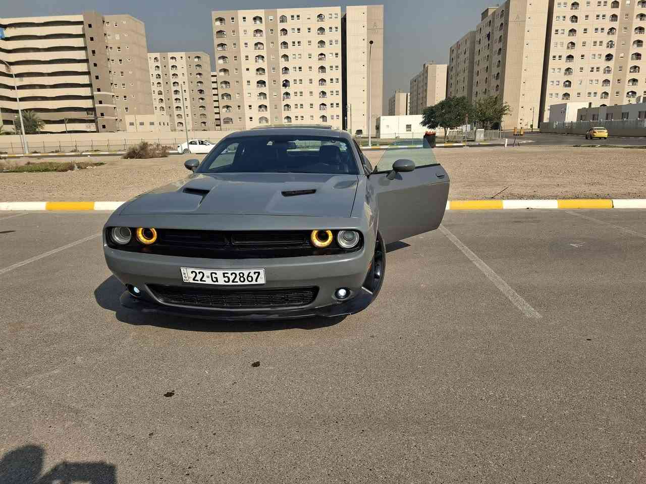 السلام عليكم 
للبيع فقط
جالنجر SXT موديل 2018
صور الحادث مرفقه مع رقم الشاصي والسونار 
رقم اربيل سنويه لل 2030 هزه حتى شهر الرابع 2026 بأسمي السياره 
لون سمنتي  تو ويل 
سلايت جلد شاشه كبيره حساس خلفي 
ماشيه 60 الف دشبول ولا  كلوب مشتغل 
كير مكينه تبريد كفاله والبدي كدامك  تحويل ثاني يوم  وباقي المواصفات معروفه مكان السيارة مجمع بسمايه 
***********
السعر 165
